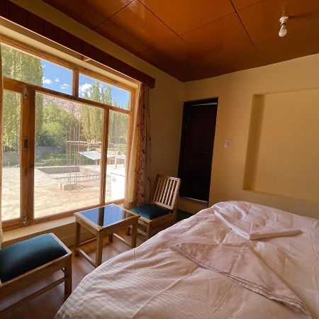 Hinjuma Guest House Лех Экстерьер фото