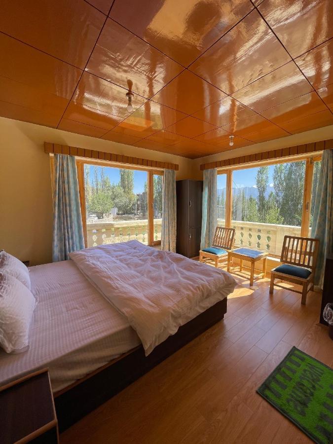 Hinjuma Guest House Лех Экстерьер фото